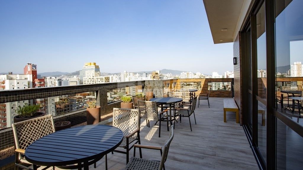 Apartamento à venda no bairro Estreito em Florianópolis