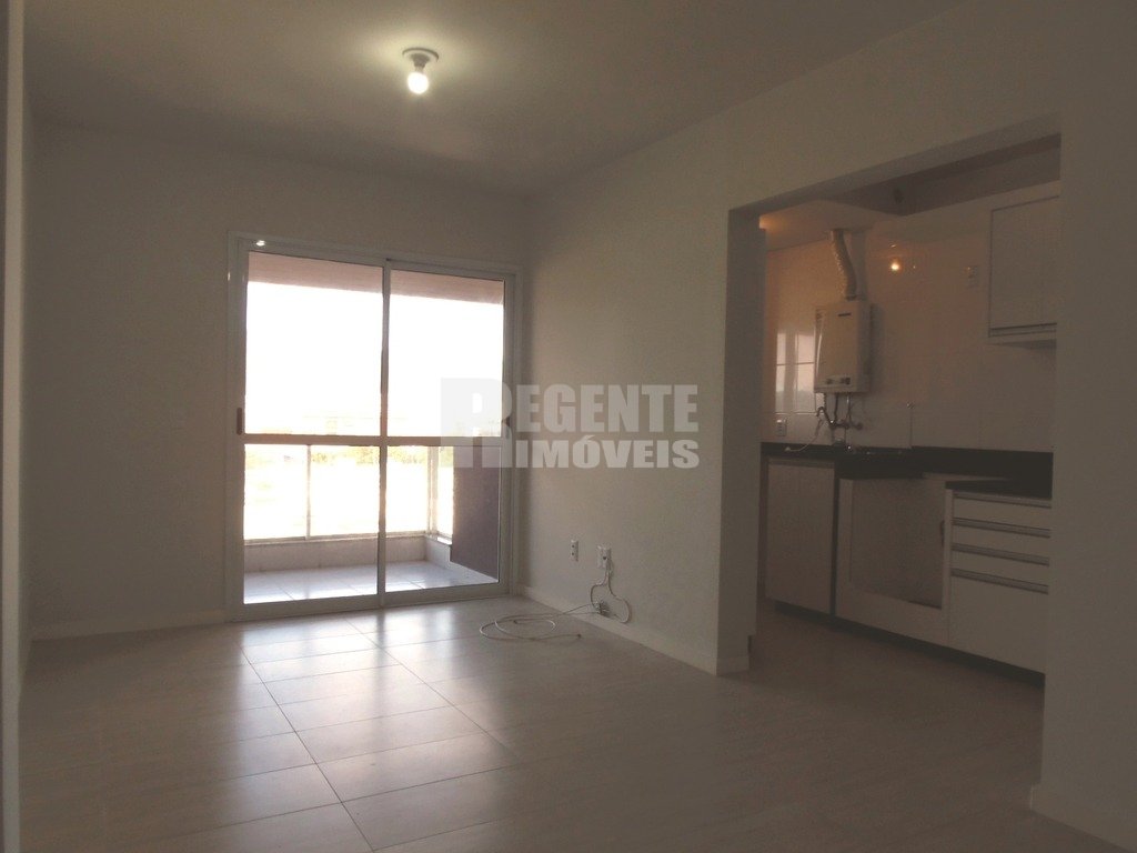 Apartamento com 2 dormitórios sendo 1 suíte e 2 vagas de garagem no bairro Trindade em Florianópolis
