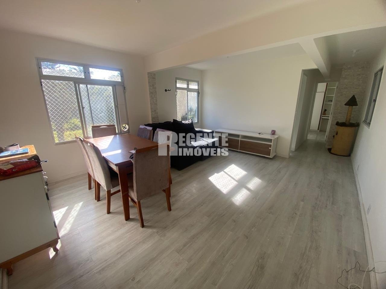 Apartamento todo mobiliado à venda no bairro Trindade em Florianópolis