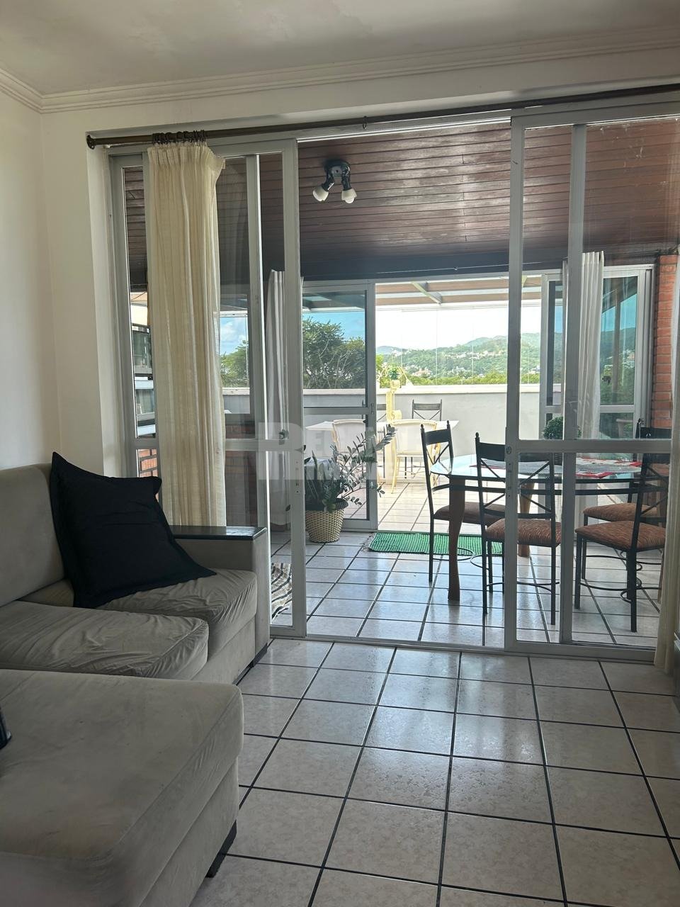 Cobertura à venda no bairro Trindade