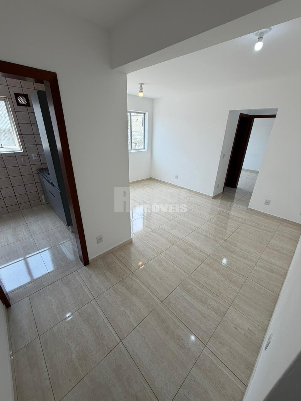 Excelente apartamento de 1 dormitório no bairro Pantanal perto da UFSC!