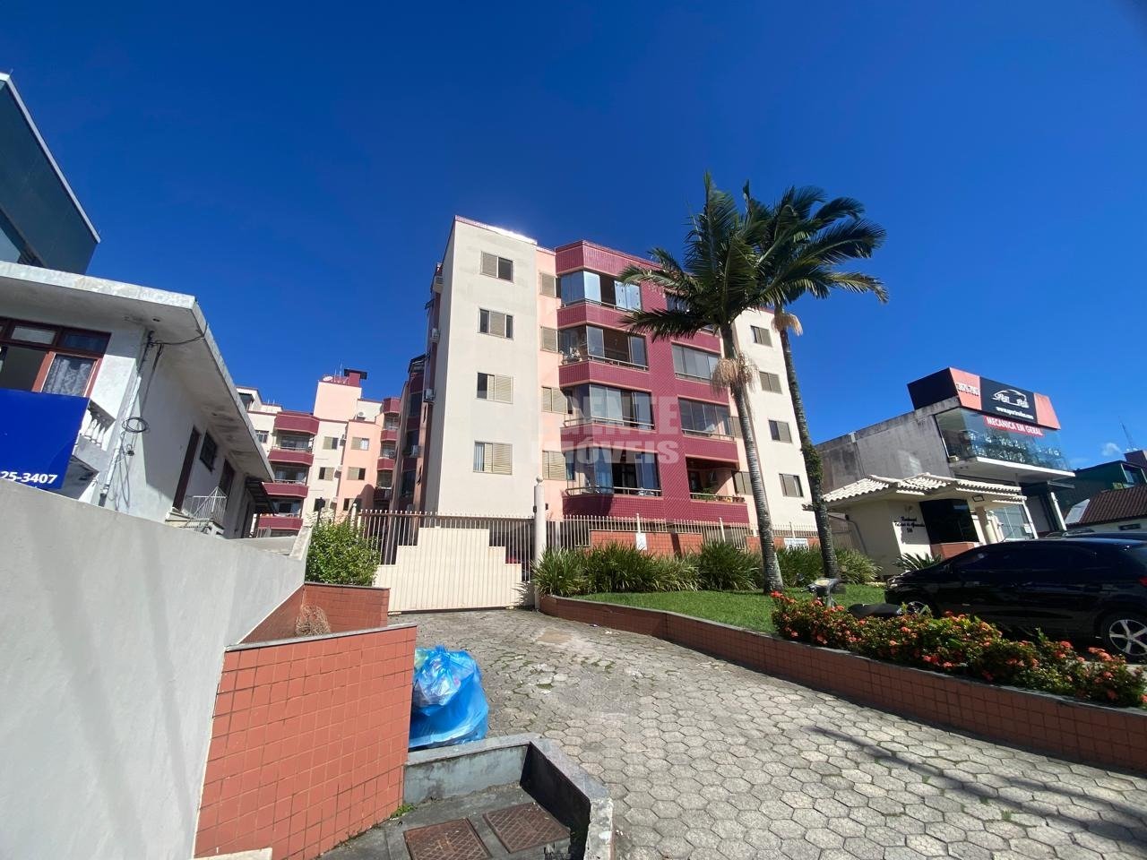 Excelente apartamento de 1 dormitório para locação no bairro Pantanal!