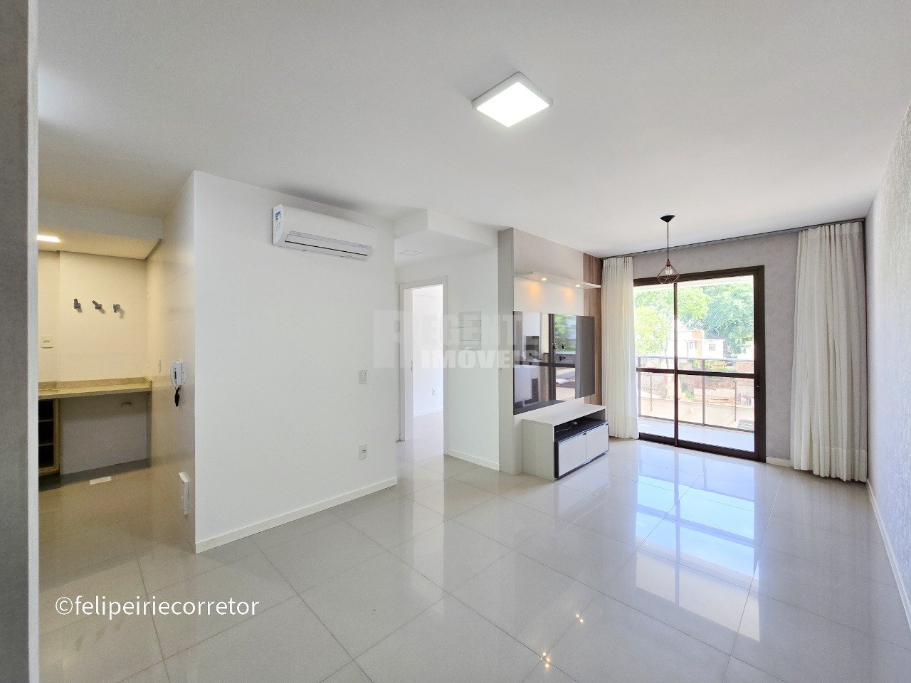 Apartamento à venda na Trindade – 78,22m² – Sacada com churrasqueira