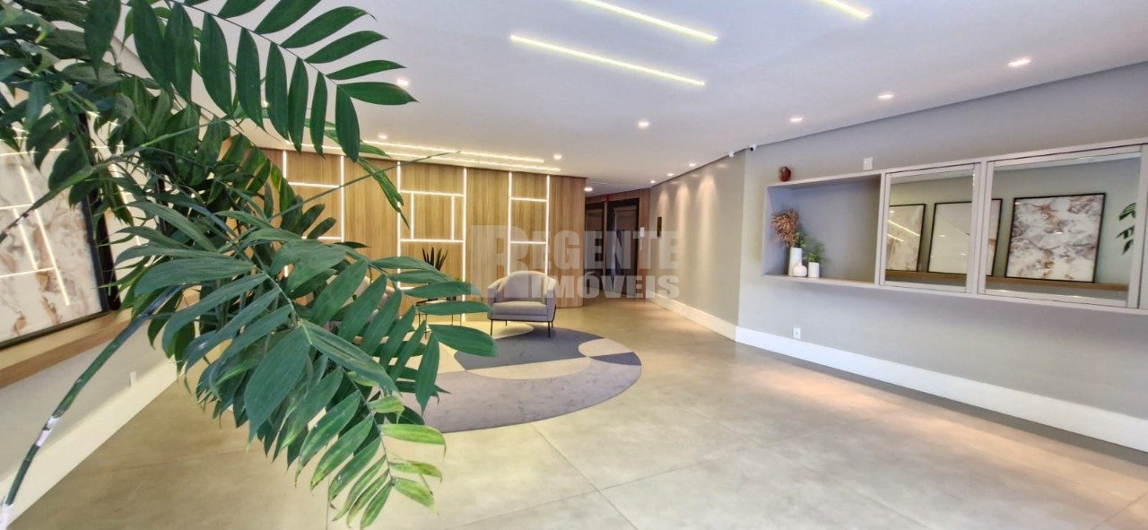 Apartamento amplo à venda com 3 dormitórios no Centro em Florianópolis