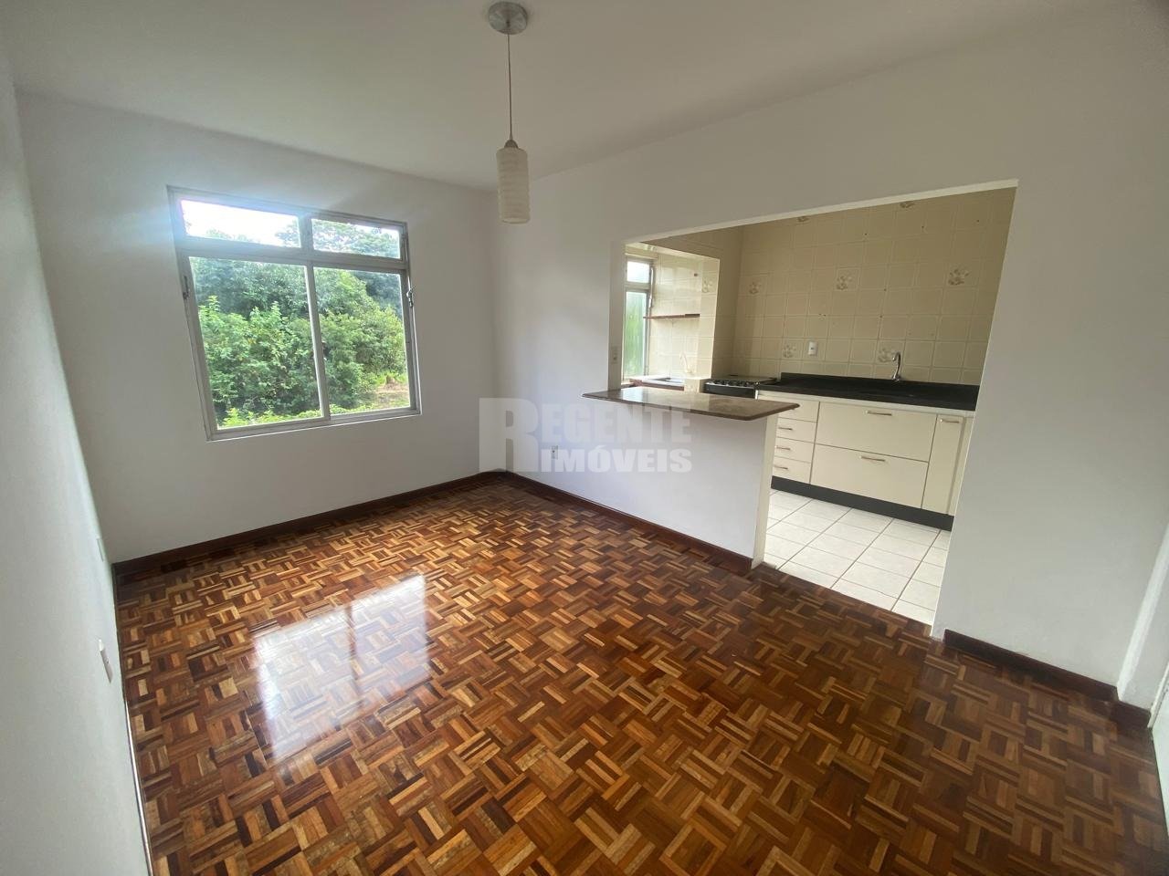 Ótimo apartamento de 2 dormitórios no bairro Trindade, perto da UFSC!