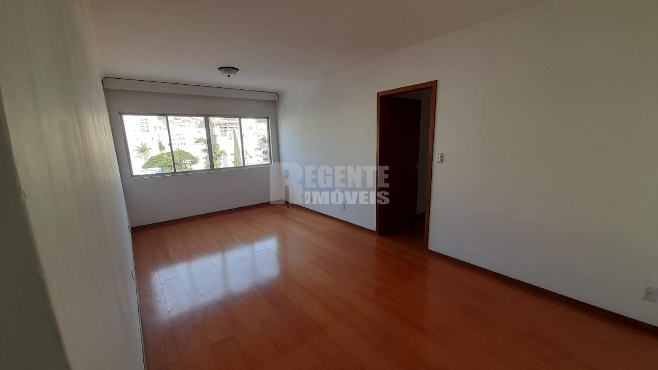 Ótimo apartamento de 3 dormitórios para locação no bairro Trindade!