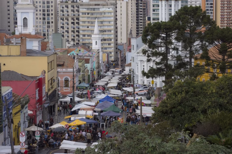 Qué Hacer en Carvoeira: Ocio, Eventos y Agenda del Barrio en Florianópolis
