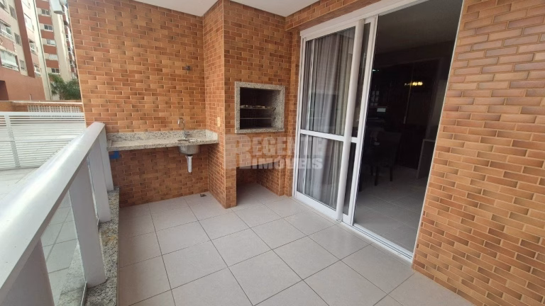 Apartamento à venda com 3 dormitórios no bairro Corrego grande em Florianópolis.
