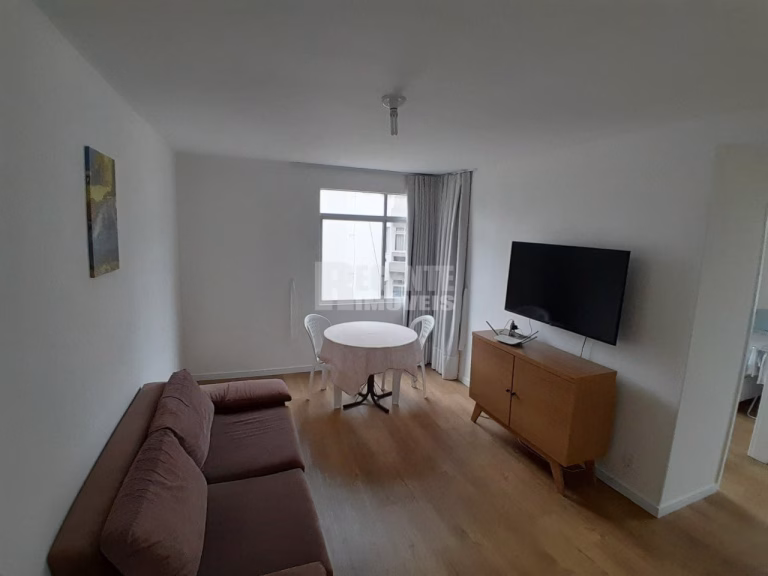 Excelente apartamento de dois dormitórios para locação no bairro Carvoeira!