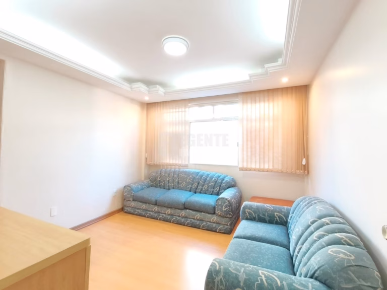 Ótimo apartamento de 2 dormitórios para locação no bairro Trindade!