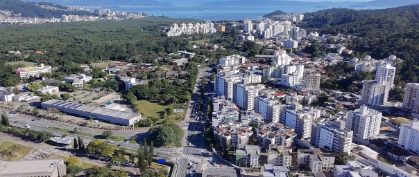 Urbanismo y manglares en Itacorubi, Florianópolis: qué se puede y qué no se puede construir