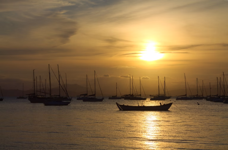 Cinco pontos concentram o pôr do sol em Florianópolis: quase todos ficam a oeste da Ilha