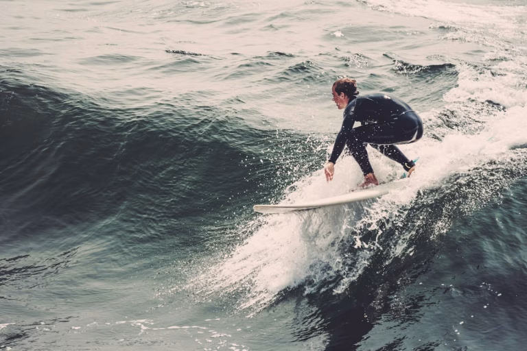 Turismo deportivo: maratones, remo, surf y deportes de viento en Florianópolis