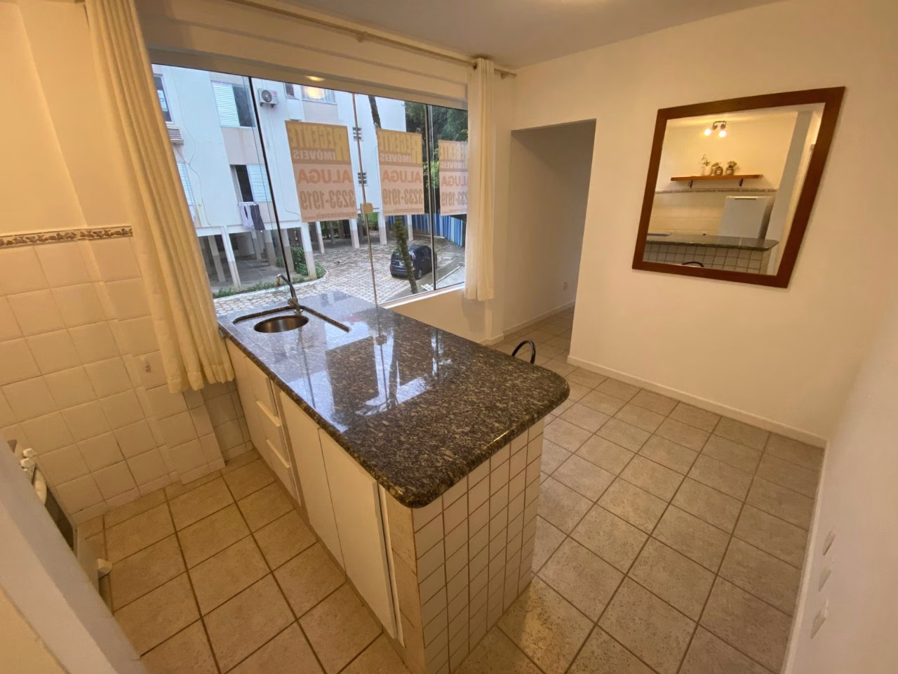 Kitnet 1 quartos no Itacorubi em Florianópolis - Foto 1
