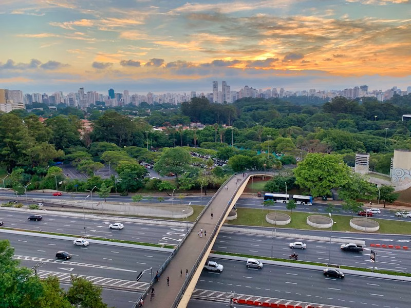 SC-401: Triplicação Chega a 60% Enquanto Licitação dos Viadutos Trava de Novo