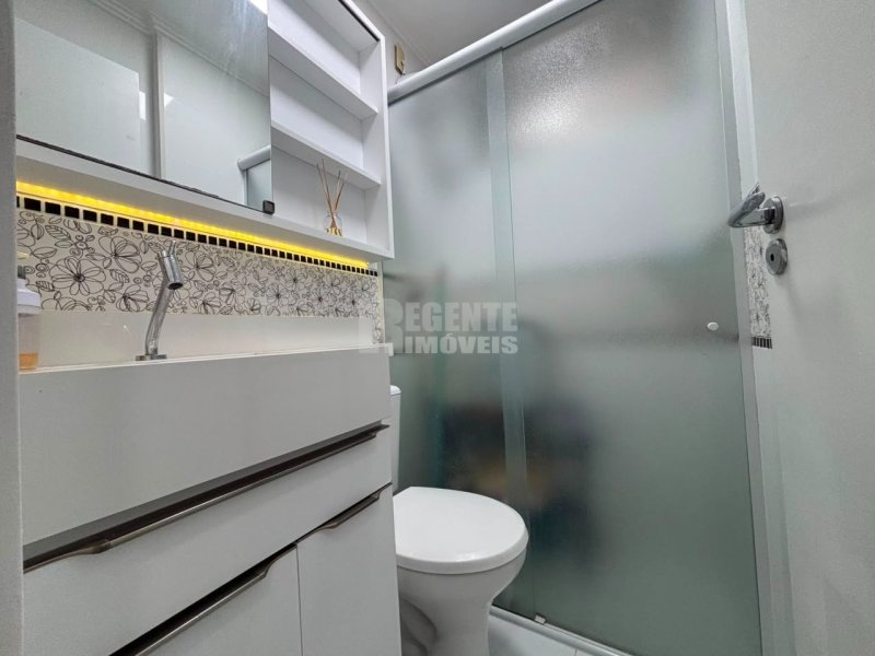 Apartamento 3 quartos no Beiramar em Florianópolis - Foto 16