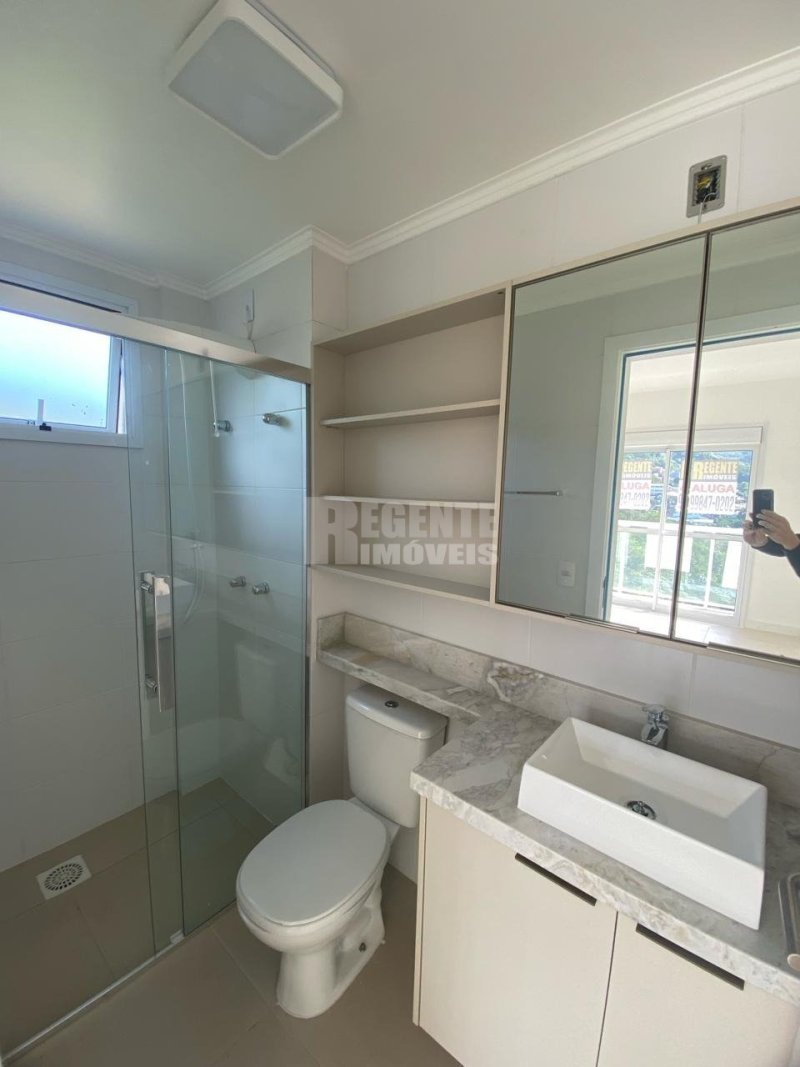 Excelente departamento de 2 dormitorios en alquiler en el barrio Itacorubi! - Foto 12