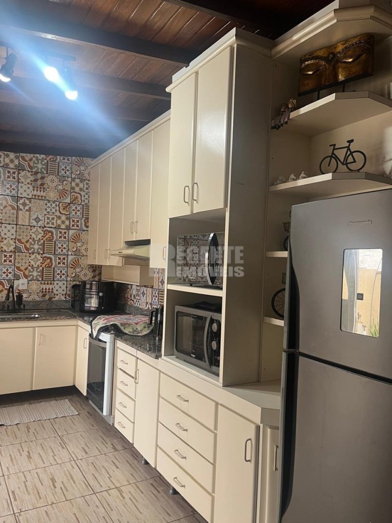 Casa 3 quartos no São João Do Rio Vermelho em Florianópolis - Foto 2