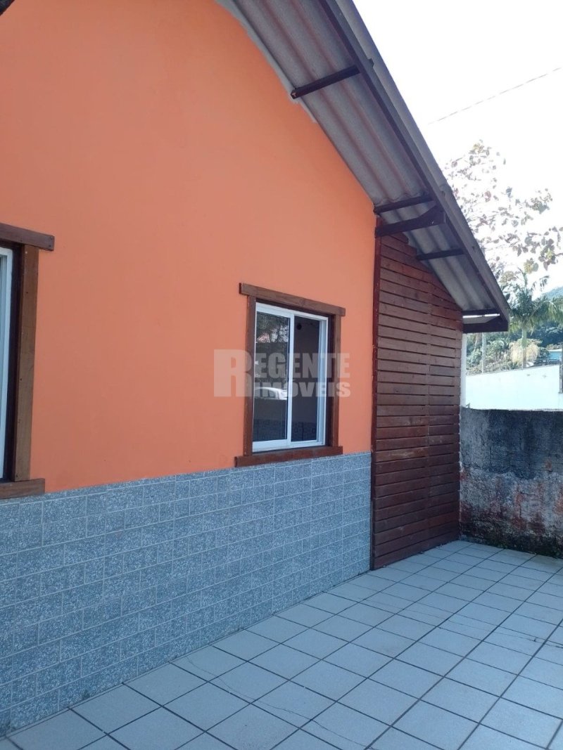 Casa 2 quartos no Ribeirão da Ilha em Florianópolis - Foto 2
