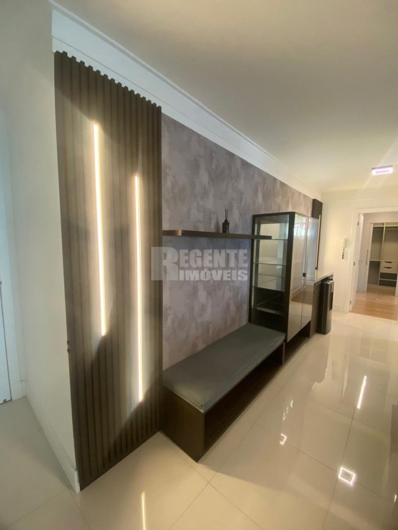 Apartamento 2 quartos no Beira-mar em Florianópolis - Foto 17