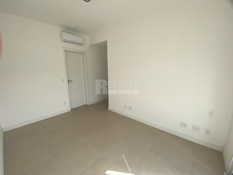 Excelente departamento de 2 dormitorios en alquiler en el barrio Itacorubi! - Foto 11