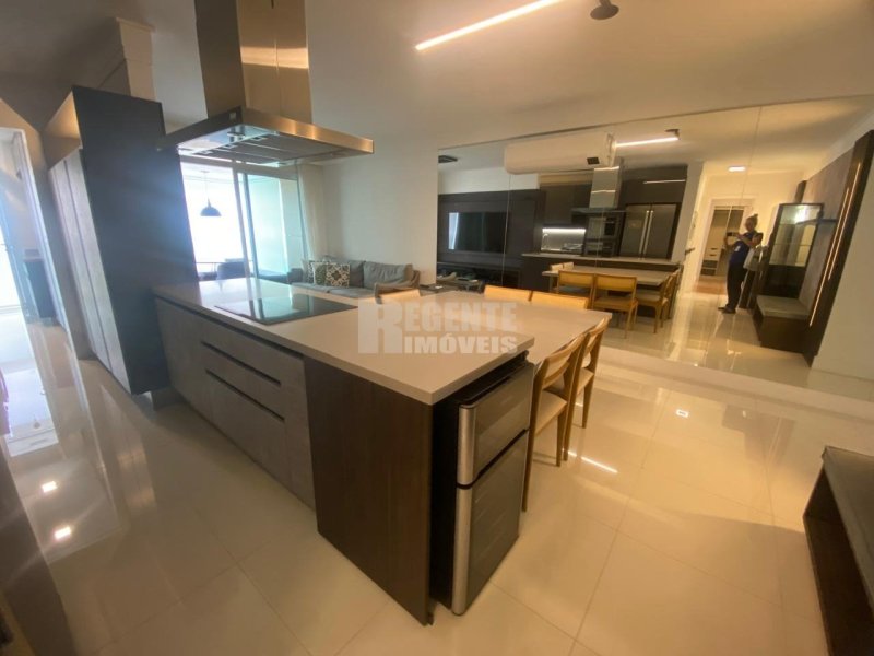 Apartamento 2 quartos no Beira-mar em Florianópolis - Foto 8
