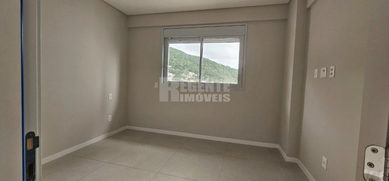 1º quarto no primeiro Piso - Cobertura 3 quartos no Trindade em Florianópolis