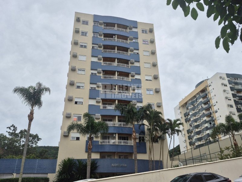 Bloco A Vista frontal - Apartamento 3 quartos no Itacorubi em Florianópolis