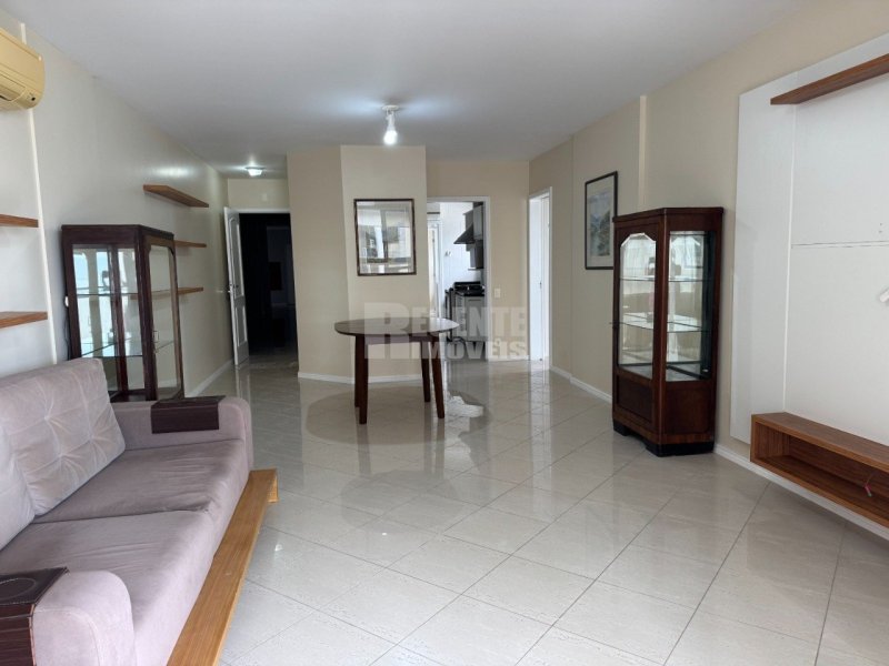 Excelente departamento de tres dormitorios para alquiler en el barrio Agronômica! - Foto 3
