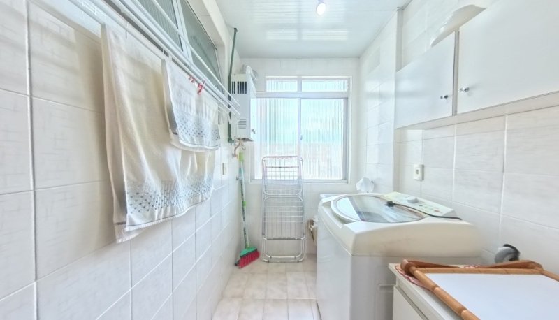 026 ÁREA SERVIÇO (1) - Apartamento 2 quartos no Centro em Florianópolis