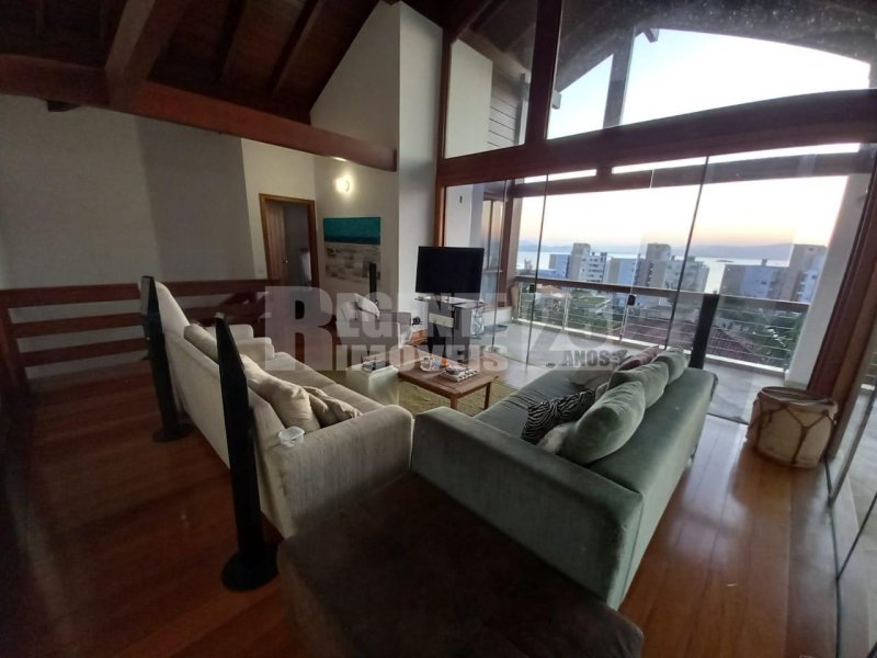 Casa 6 quartos no João Paulo em Florianópolis - Foto 2