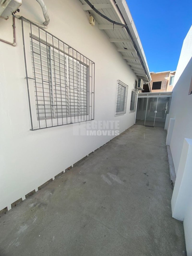 Casa 2 quartos no Trindade em Florianópolis - Foto 2
