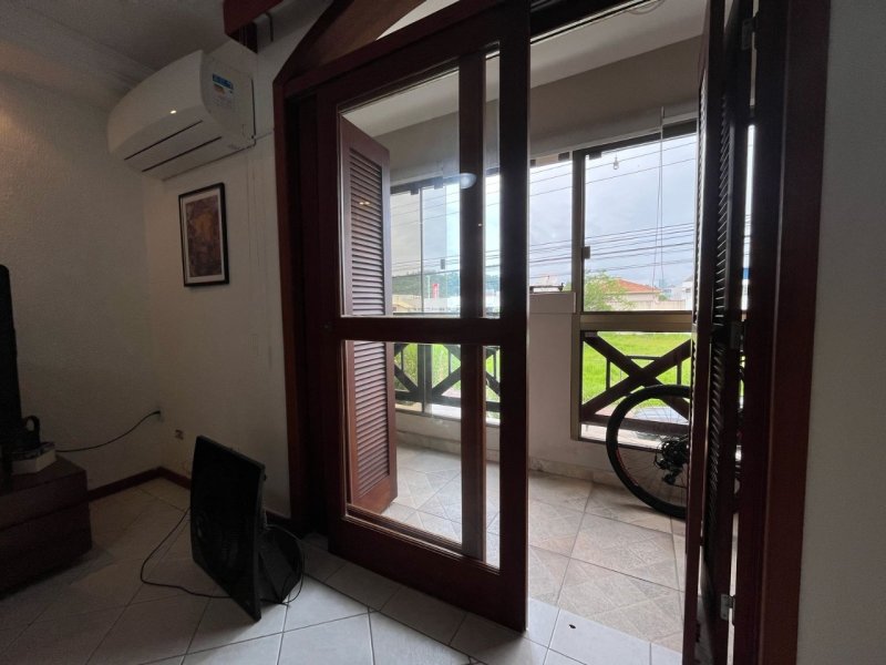 Apartamento 2 quartos no Canasvieiras em Florianópolis - Foto 3