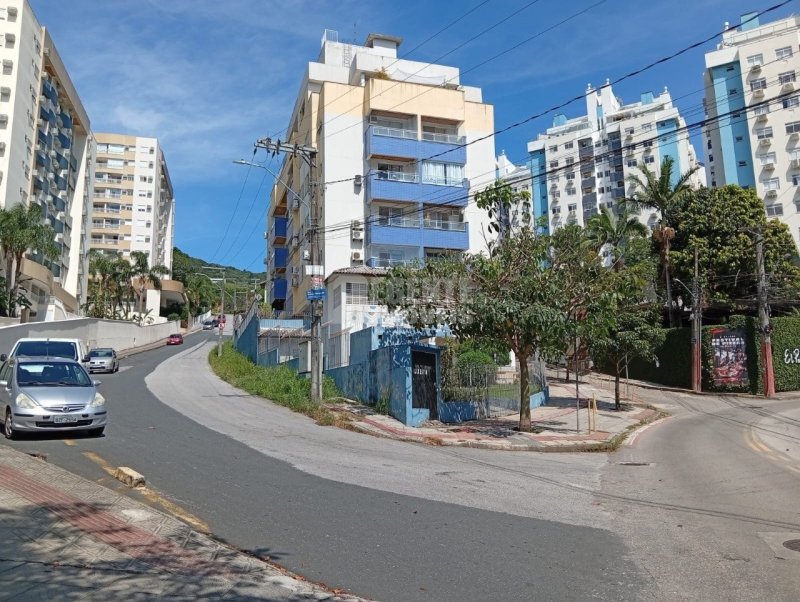 Apartamento 3 quartos no Itacorubi em Florianópolis - Foto 26