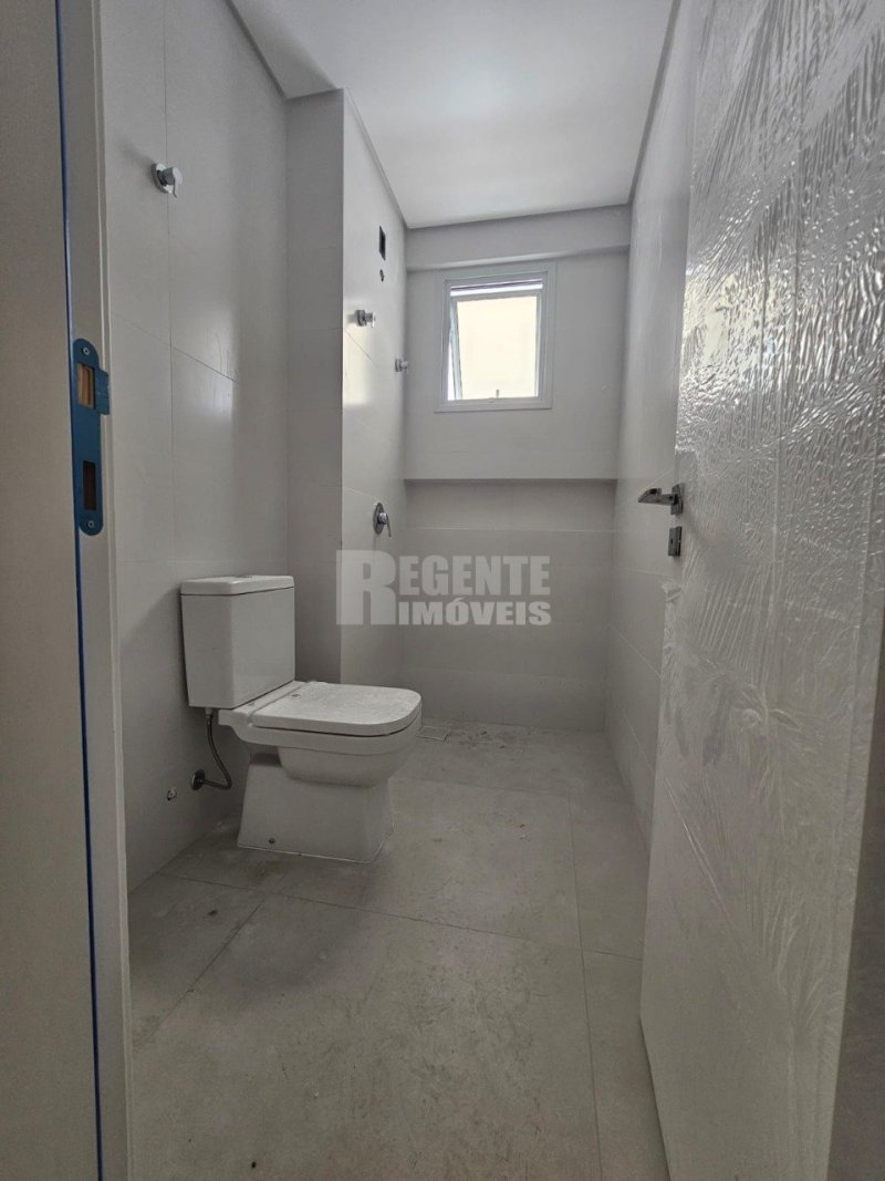 Banheiro Social - Cobertura 3 quartos no Trindade em Florianópolis