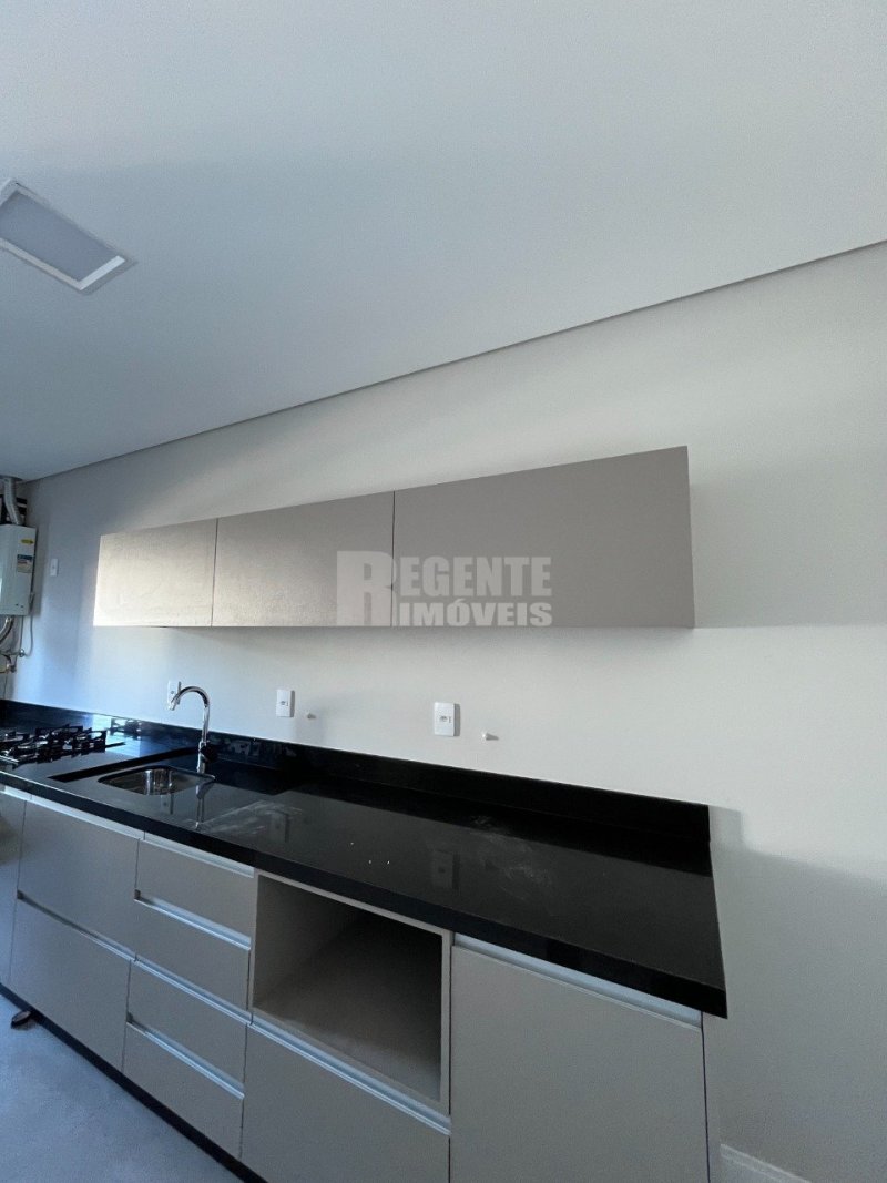 Apartamento 2 quartos no Trindade em Florianópolis - Foto 2