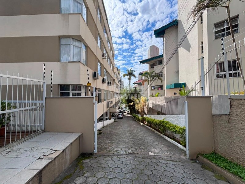 Apartamento 3 quartos no Beiramar em Florianópolis - Foto 31