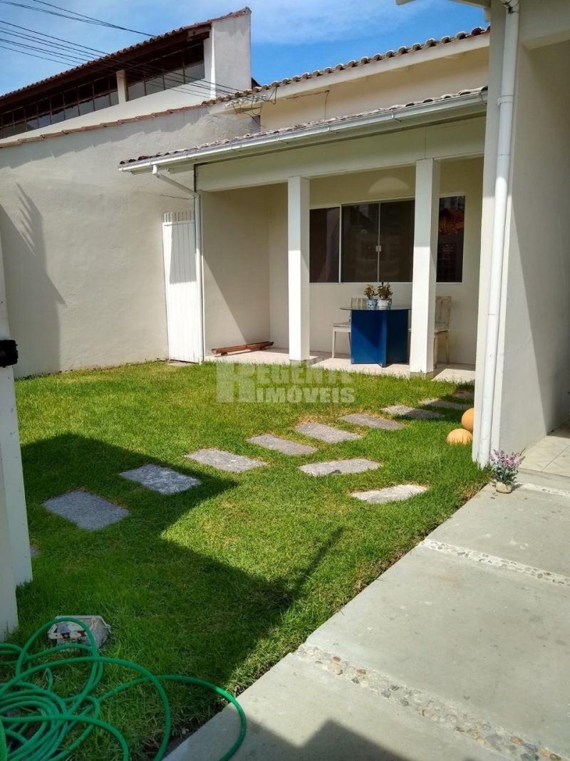 Casa 3 quartos no Itacorubi em Florianópolis - Foto 4