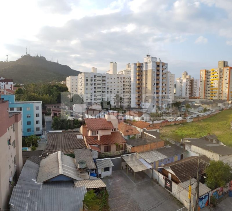 Salas/Conjuntos no Trindade em Florianópolis - Foto 3