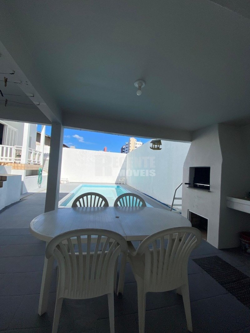 Casa 5 quartos no Agronômica em Florianópolis - Foto 2