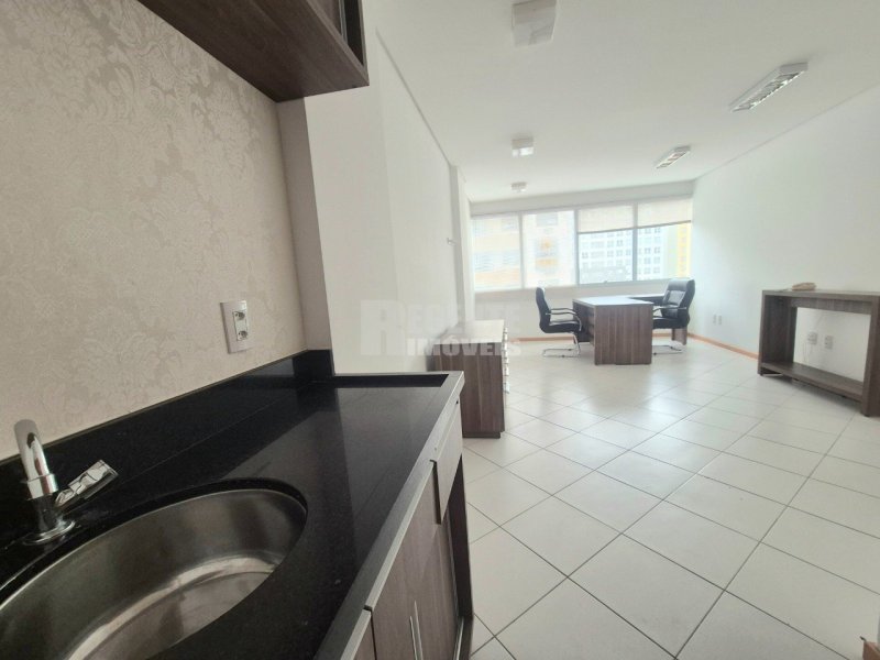 Commercial Office for Sale in Trindade Neighborhood, Florianópolis - Photo 3