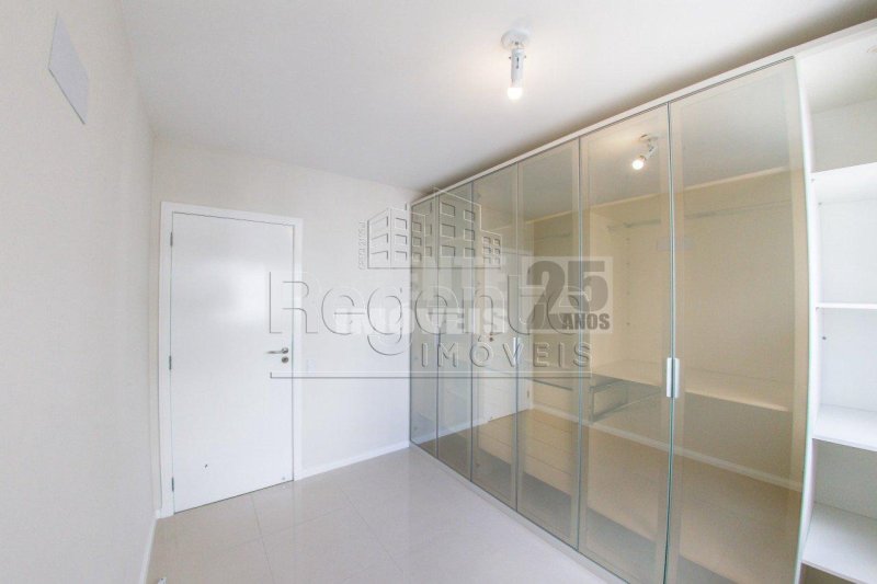 015 - Apartamento 3 quartos no Itacorubi em Florianópolis