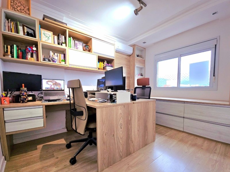 Escritório (2) - Apartamento 3 quartos no Itacorubi em Florianópolis