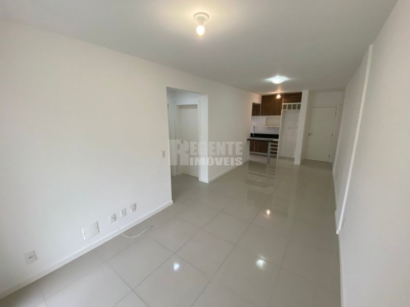 Apartamento 2 quartos no Pantanal em Florianópolis - Foto 2