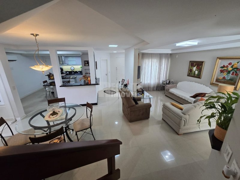 Casa 4 quartos no Parque São Jorge em Florianópolis - Foto 13