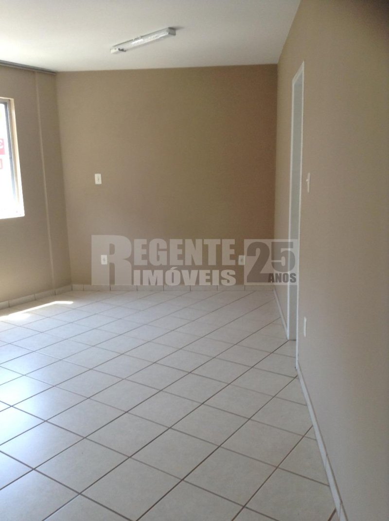 Kitnet 1 quartos no Trindade em Florianópolis - Foto 2