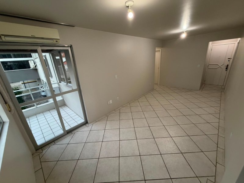 Apartamento 2 quartos no Trindade em Florianópolis - Foto 2