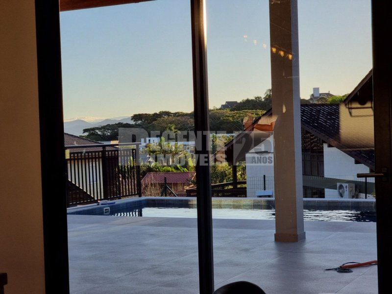 Casa em Condomínio 4 quartos no Cacupé em Florianópolis - Foto 31