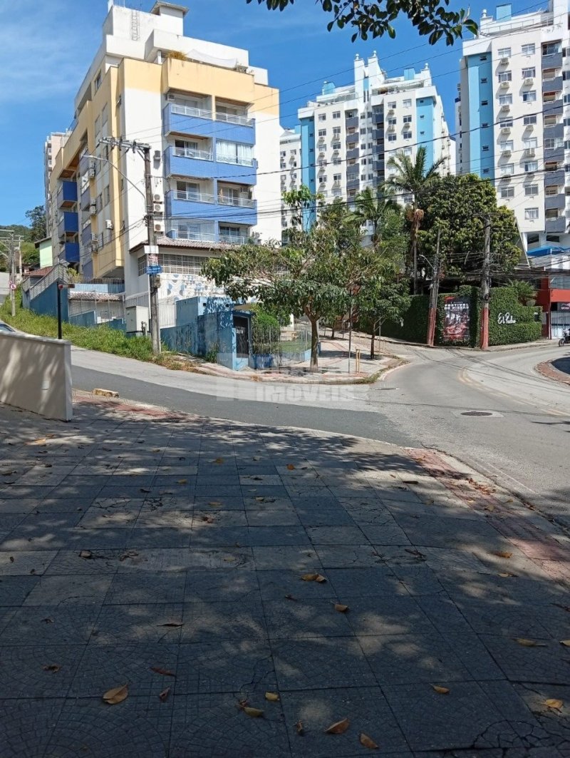 Apartamento 3 quartos no Itacorubi em Florianópolis - Foto 2