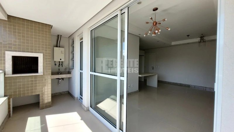 Apartamento 2 quartos no Beiramar em Florianópolis - Foto 2